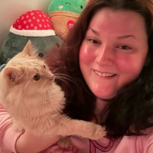 Meet your Posher, Dalia